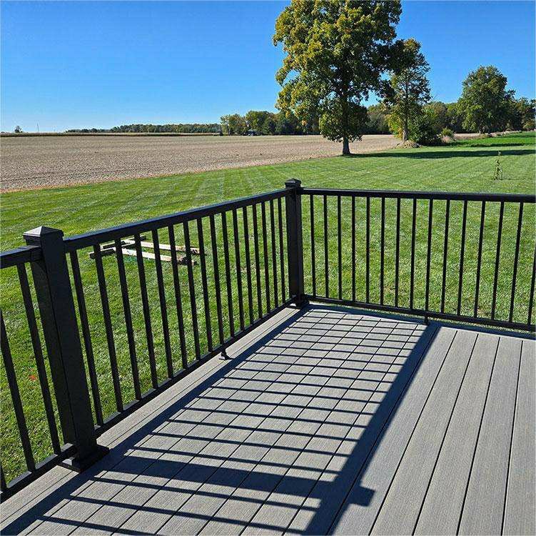 Outdoor Deck Railing